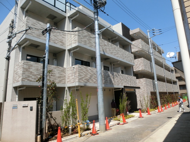 DIPS高田馬場駅前