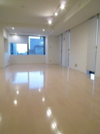 YOTSUYA RESIDENCE