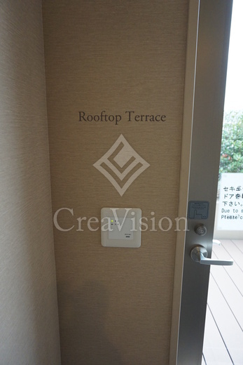 ＲＯＰＰＯＮＧＩ　ＰＬＡＣＩＤ