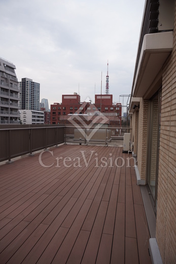 ＲＯＰＰＯＮＧＩ　ＰＬＡＣＩＤ