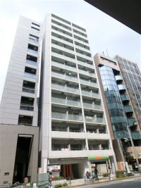 コンフォリア新宿御苑1