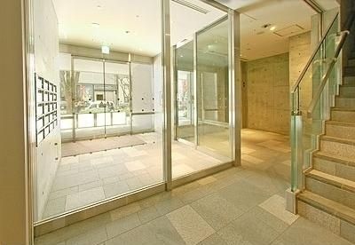 表参道ヒルズゼルコバテラス イースト