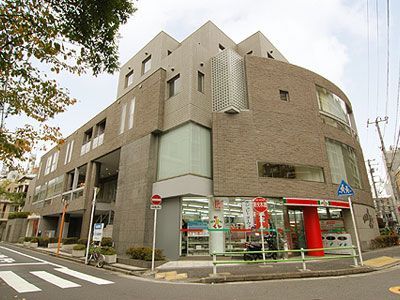 H&M南青山イースト