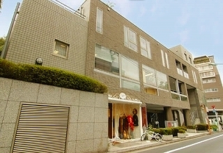 H&M南青山イースト