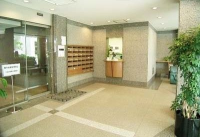 H&M南青山イースト