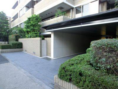 クリスタルコート鳥居坂