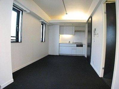 コアロード六本木フロンテ