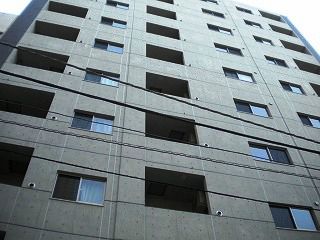 ラベール三越前