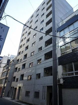 ラベール三越前
