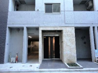 ラベール三越前