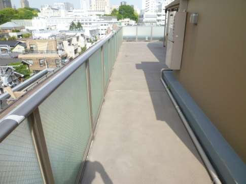 コートレアル三田綱町
