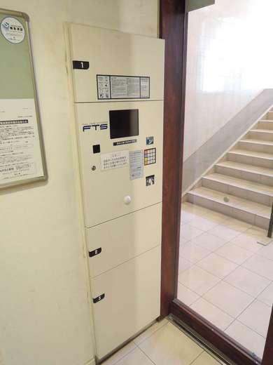コートレアル三田綱町