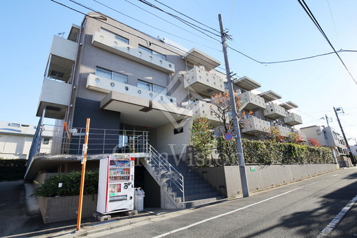 コンフォリア学芸大学