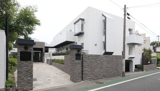 BLESS学芸大学theCourt