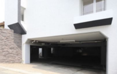 BLESS学芸大学theCourt