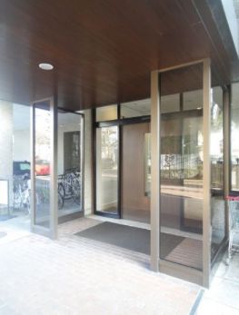 広尾ホームズ