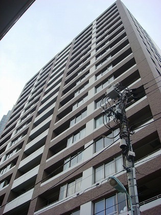 エンブレムコート明石町