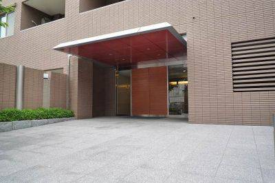 ライオンズガーデン四谷津の守坂
