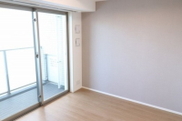 Ｃｒａｎｅ　Ｃｏｕｒｔ　Ｔｓｕｒｕｍｉ