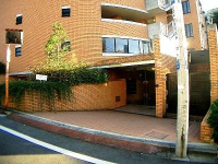 ラ・コリーヌ神宮前