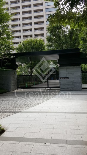 ブランズ四番町