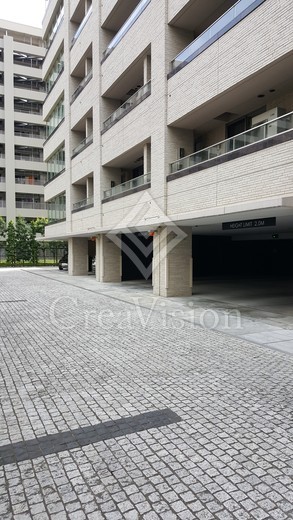 ブランズ四番町
