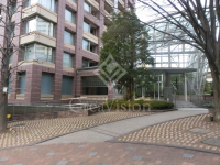 青山パークタワー