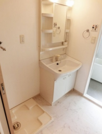 ドゥーエ新川