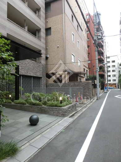 パークアクシス青山骨董通り
