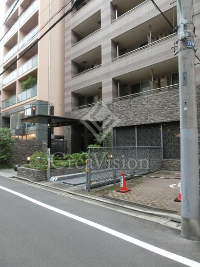 パークアクシス青山骨董通り