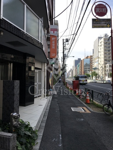 グラビスコート目黒