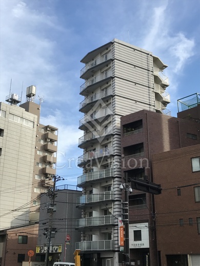 グラビスコート目黒