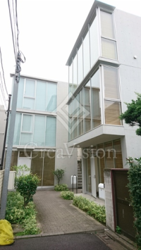 CRANE COURT（クレインコート）