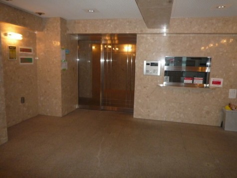 BluRock秋葉原