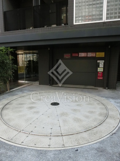 アパートメンツ元麻布内田坂
