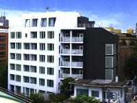 アパートメンツ元麻布内田坂
