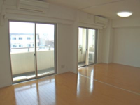 カスタリア新富町3