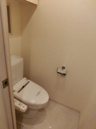 カスタリア新富町4