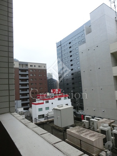 レヴィーナ東京八重洲通り