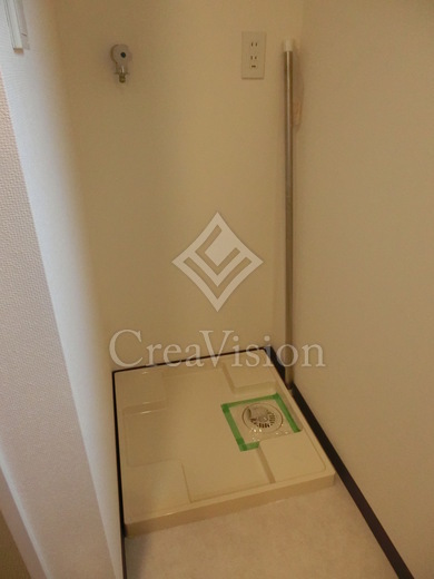 レヴィーナ東京八重洲通り