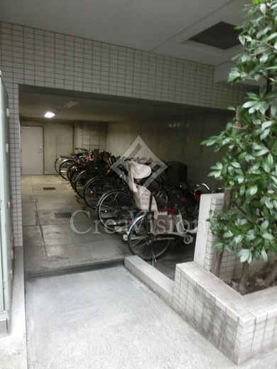 レヴィーナ東京八重洲通り
