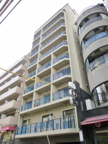 AZABU PARKHAUS