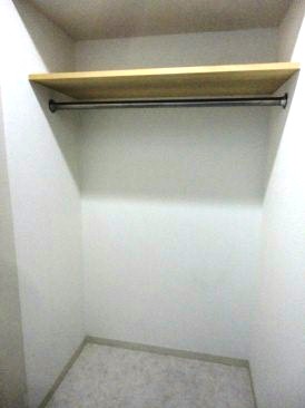 セリーヌ元麻布