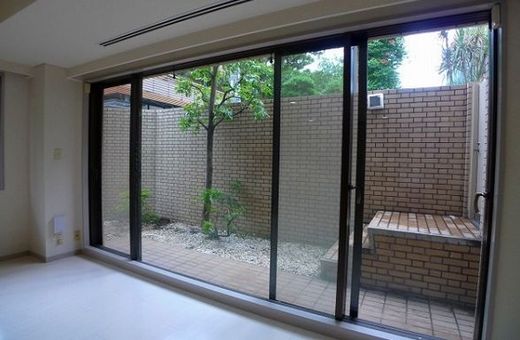 ミヤケホームズ