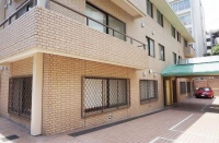 ミヤケホームズ