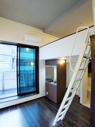 ＡＲＴＥＭＩＳ　ＭＩＮＡＭＩ　ＡＺＡＢＵ