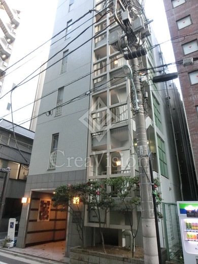 レオーネ三越前