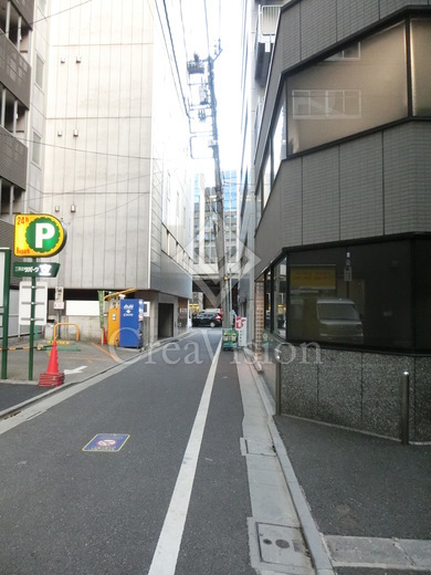 レオーネ三越前