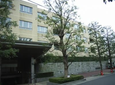 表参道コート (Omotesando Court)