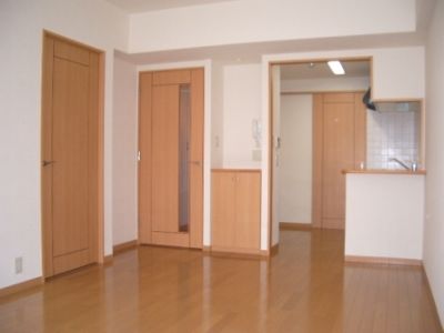 LUMIEC un 南麻布Ⅱ (ルミークアン南麻布Ⅱ)